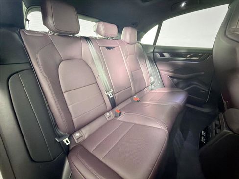 Certified 2026 Porsche Macan Electric RWD image 27