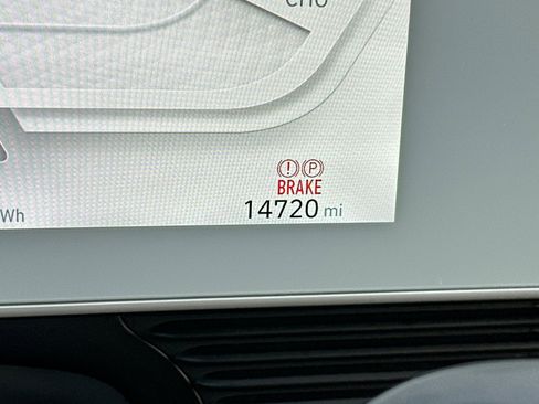 Used 2024 Hyundai Ioniq 5 SE image 26