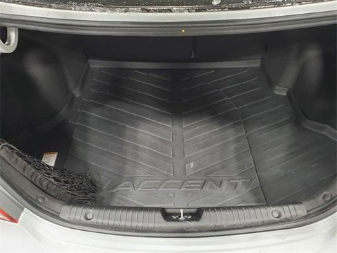 Used 2014 Hyundai Accent GLS w/ Option Group 2 image 19