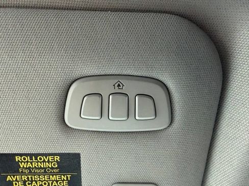 Used 2022 Lincoln Corsair AWD w/ Premium Package image 23
