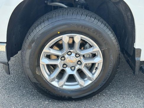 Certified 2025 Chevrolet Silverado 1500 LT AWD/4WD image 7