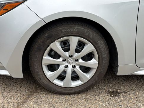 Used 2024 Toyota Corolla LE FWD image 9