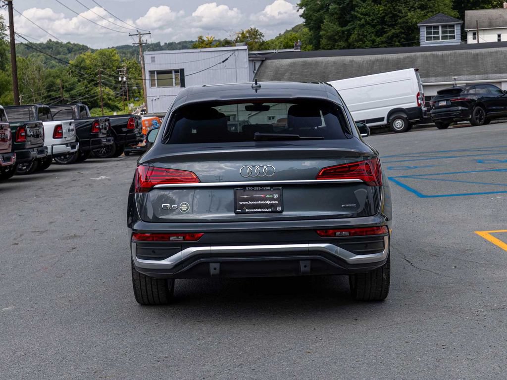 Used 2024 Audi Q5 2.0T Premium w/ Convenience Package AWD/4WD image 5