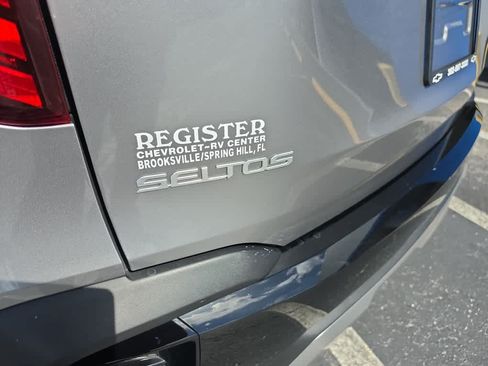 Used 2026 Kia Seltos S AWD/4WD image 14