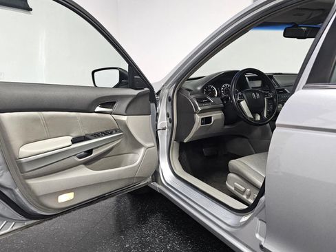 Used 2009 Honda Accord EX-L image 6