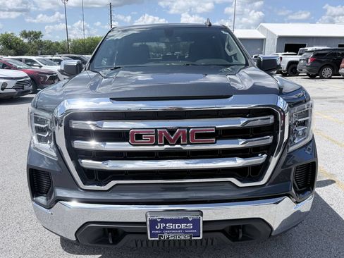 Used 2020 GMC Sierra 1500 SLE w/ SLE Value Package AWD/4WD image 2