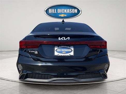 Used 2022 Kia Forte Sedan image 6