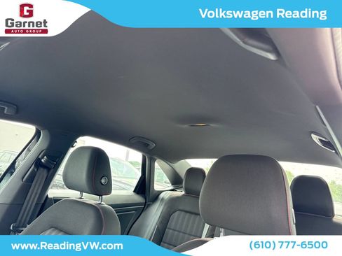 Used 2019 Volkswagen Jetta GLI FWD image 11