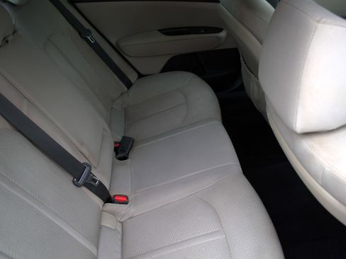 Used 2016 Kia Optima LX image 15