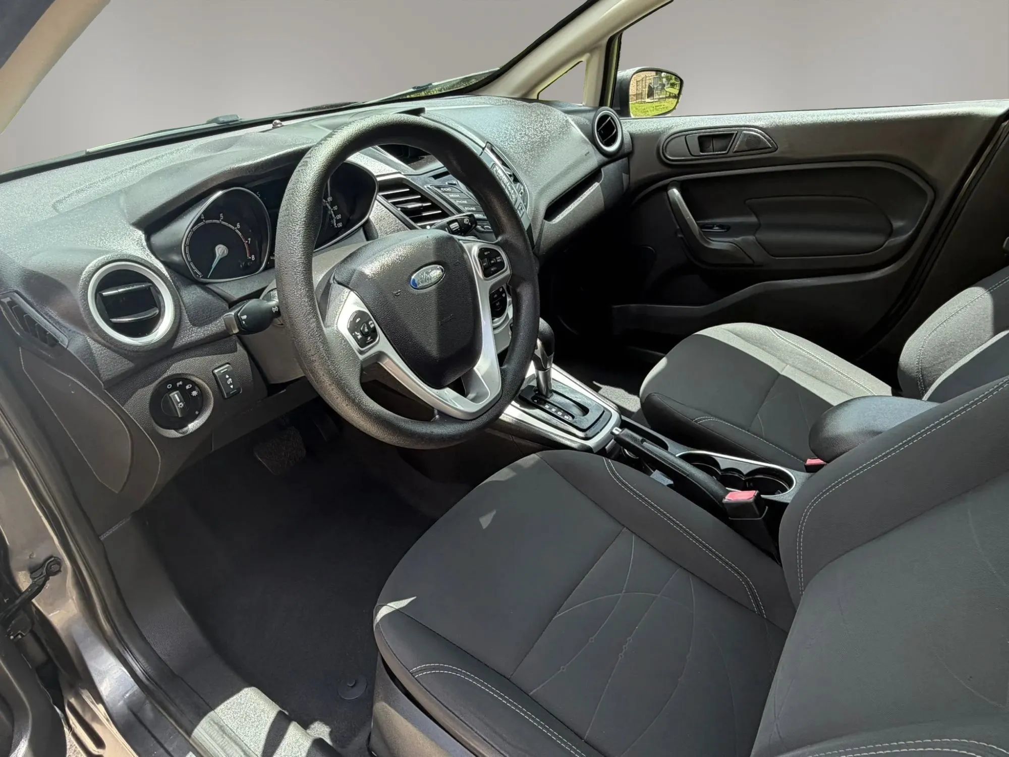 Used 2018 Ford Fiesta SE FWD image 9