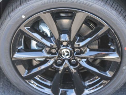 New 2026 MAZDA MAZDA3 Hatchback w/Premium Plus Pkg image 10