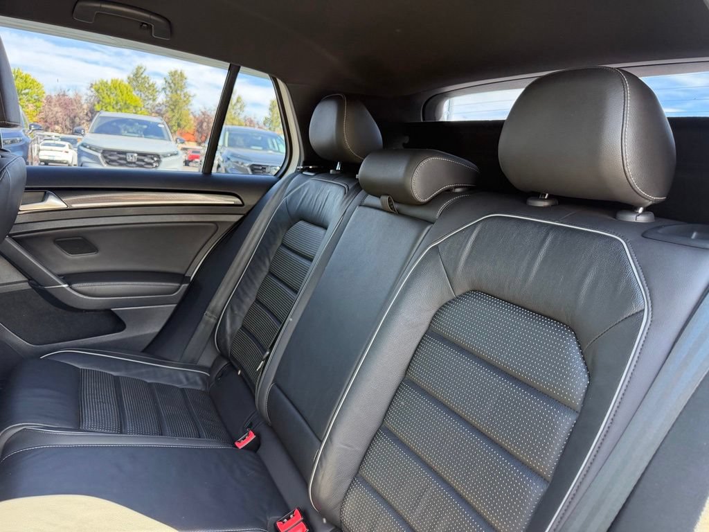 Used 2019 Volkswagen Golf R 4-Door AWD/4WD image 30