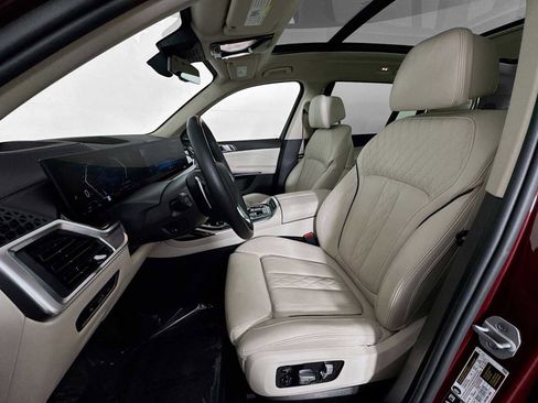 Used 2025 BMW X7 xDrive40i image 22