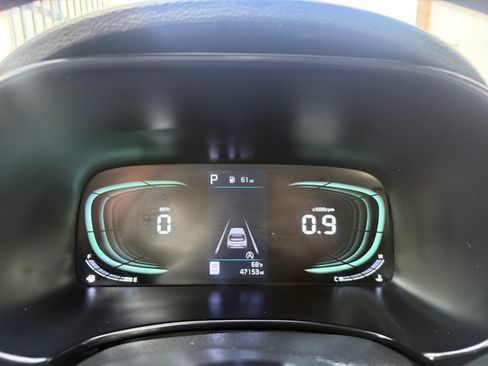Used 2023 Kia Soul LX w/ Option Group 015 FWD image 18