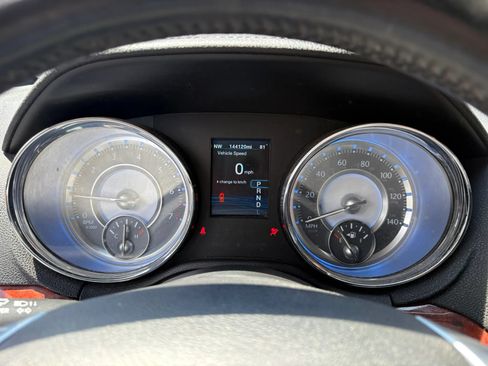 Used 2012 Chrysler 300 Limited RWD image 24