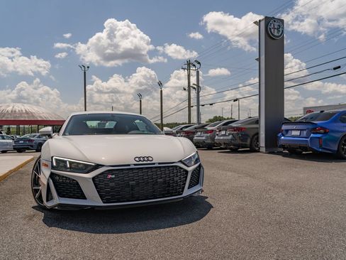 Used 2023 Audi R8 V10 performance RWD image 12