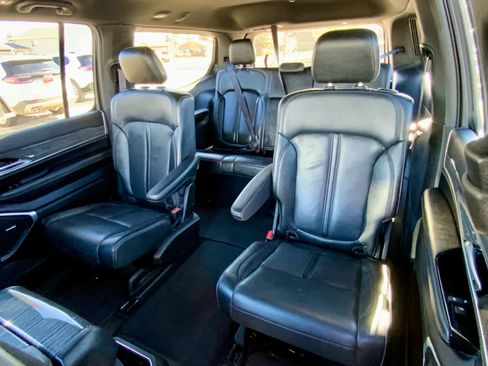 Used 2022 Jeep Wagoneer Series III w/ Flexible Seating Group image 22
