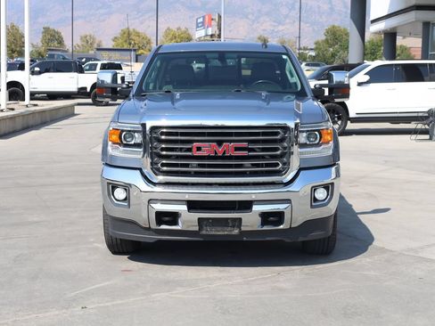 Used 2016 GMC Sierra 2500 SLT w/ Duramax Plus Package AWD/4WD image 9