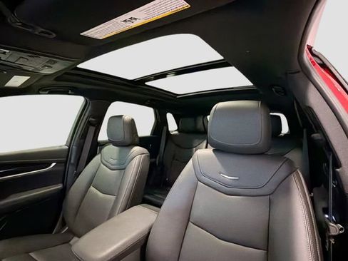 New 2025 Cadillac XT5 Premium Luxury w/ Technology Package image 21