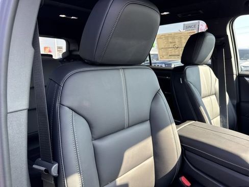 New 2026 GMC Acadia Elevation w/ Elevation Premium Package FWD image 31