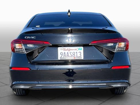 Used 2022 Honda Civic EX image 4