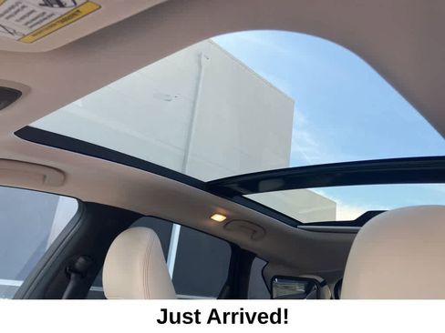 Used 2019 INFINITI QX50 Luxe w/ Navigation Package image 9