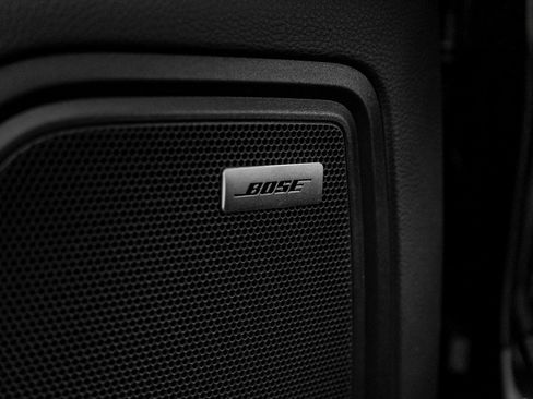 Certified 2025 Porsche Macan image 29