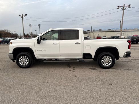 Used 2024 Chevrolet Silverado 3500 LTZ w/ LTZ Convenience Package image 6