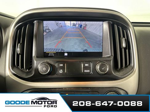 Used 2021 Chevrolet Colorado LT w/ Safety Package AWD/4WD image 17