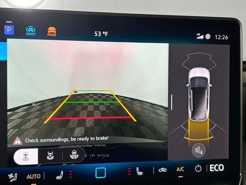 New 2026 Volkswagen ID.4 Pro image 16