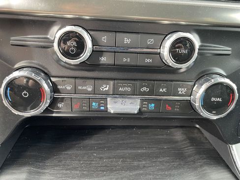 Used 2024 Ford F150 Lariat w/ Equipment Group 502A High AWD/4WD image 27
