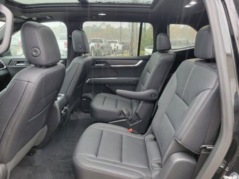 Used 2024 GMC Acadia Elevation w/ Luxury Package image 27