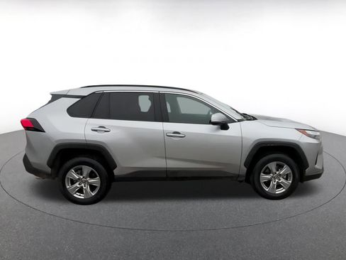 Used 2025 Toyota RAV4 XLE image 16