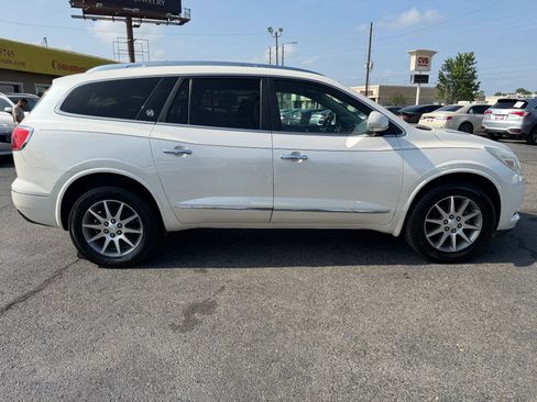 Used 2013 Buick Enclave Leather FWD image 2