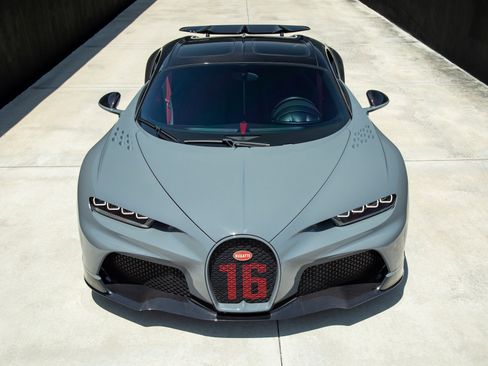 Used 2024 Bugatti Chiron Super Sport image 7