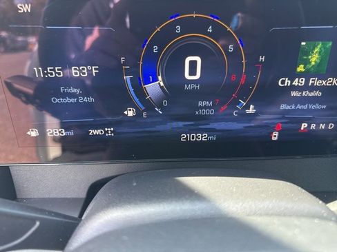 Used 2025 Chevrolet Traverse LT image 22