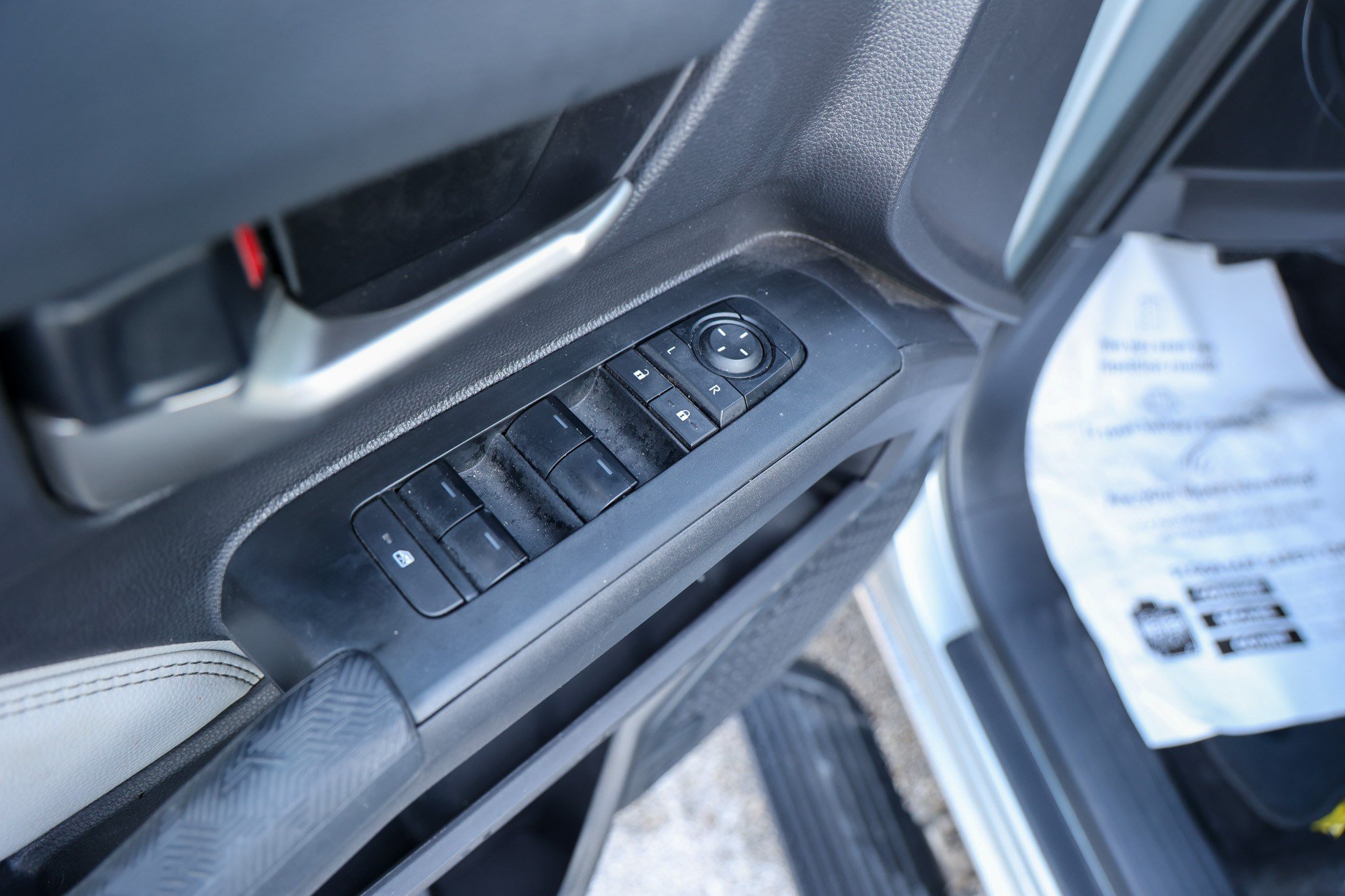 Used 2024 Toyota Tacoma Limited w/ Limited Package (LT) AWD/4WD image 34