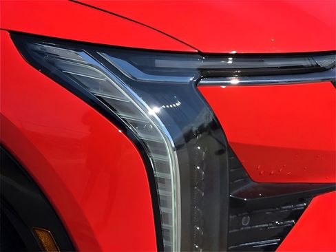 New 2025 Cadillac Optiq Sport 1 image 7