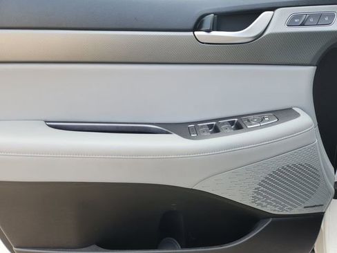 Used 2023 Hyundai Palisade SEL w/ Premium Package image 24