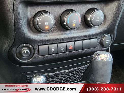 Used 2017 Jeep Wrangler Unlimited Sport w/ Quick Order Package 24S AWD/4WD image 14