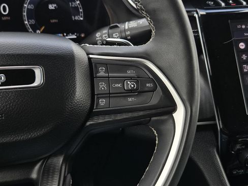 Used 2024 Jeep Grand Cherokee Altitude RWD image 22