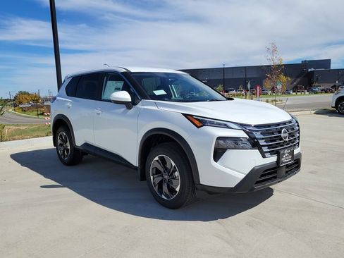 New 2026 Nissan Rogue SV image 4