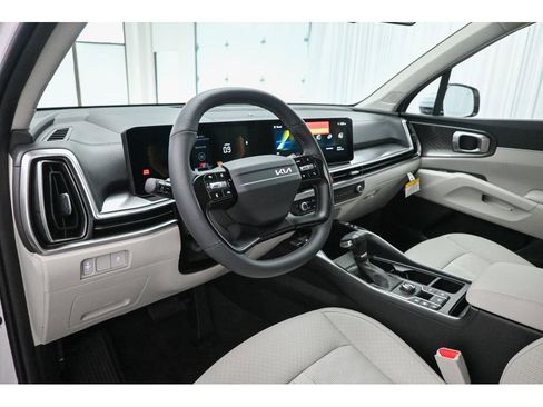 New 2026 Kia Sorento S image 17
