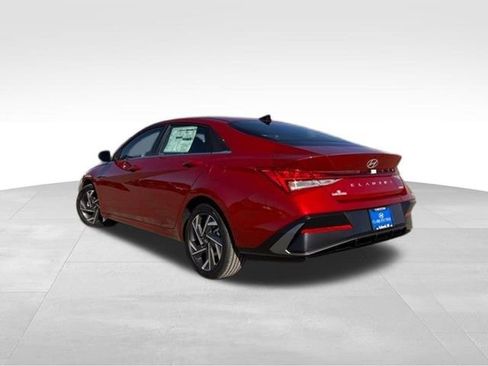 New 2025 Hyundai Elantra Limited w/ Cargo Package image 10