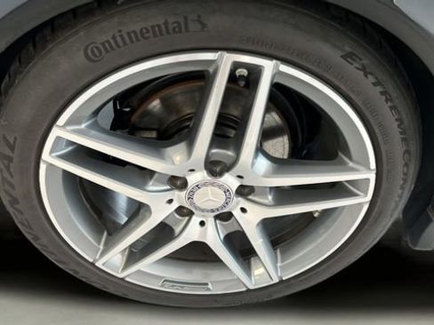 Used 2000 Mercedes-Benz E 320 Sedan image 7