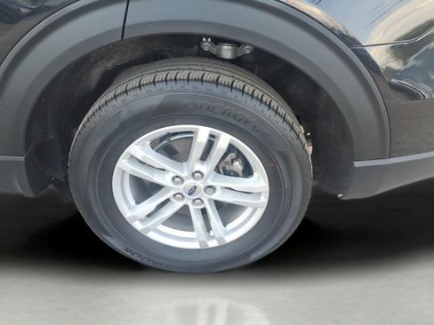 Certified 2024 Ford Explorer XLT AWD/4WD image 8