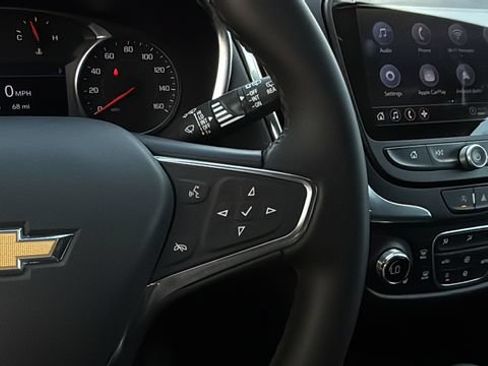Used 2024 Chevrolet Equinox LT FWD image 24