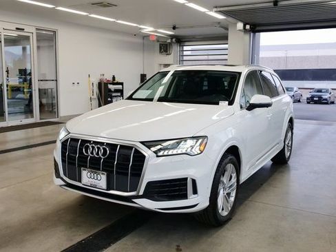 Used 2024 Audi Q7 3.0T Premium Plus image 3