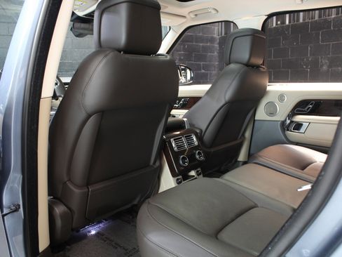 Used 2021 Land Rover Range Rover Westminster Edition image 40