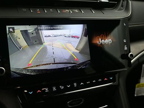 New 2026 Jeep Grand Cherokee Limited w/ Limited Altitude Package image 23